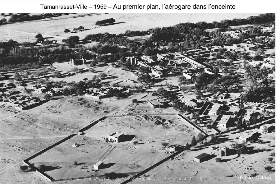 150-AERODROME-ET-BASE-1945-1962-34- (61) TAMANRASSET.jpg